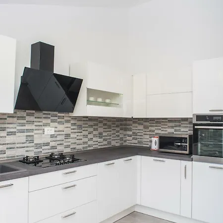 Apartment Apartman Franko