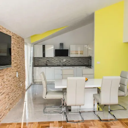 Apartment Apartman Franko