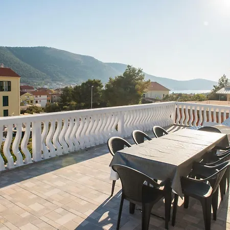 Apartman Franko Apartment Grebastica