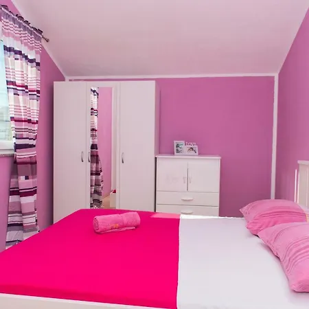 Apartman Franko Apartment Grebastica